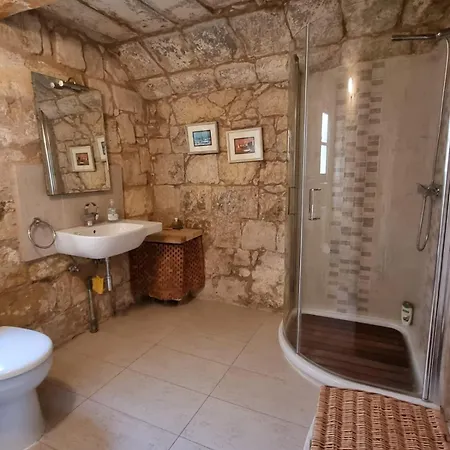 Traditional Maltese House Of Character- Renovated Σπίτι διακοπών *